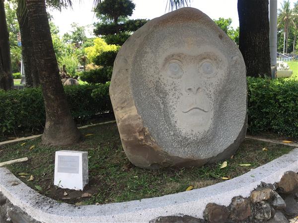 石猴騰祥獻桃城