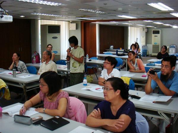 「嘉義市社區故事繪本創作推廣課程」1030823-09